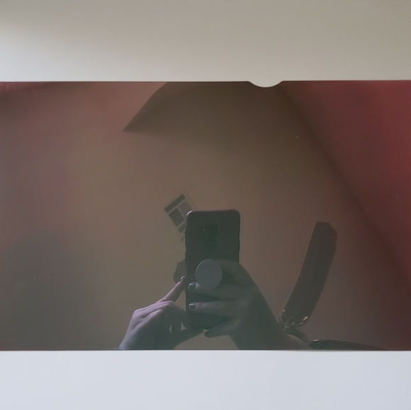 Laptop privacy filter for 15.4" laptop screen - Picture 2 of 3